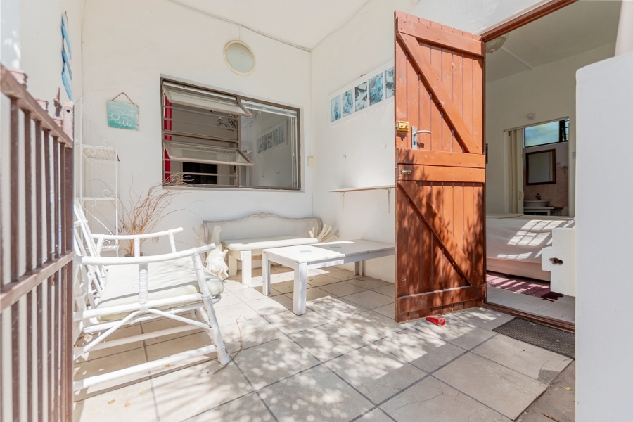 8 Bedroom Property for Sale in Country Club Western Cape